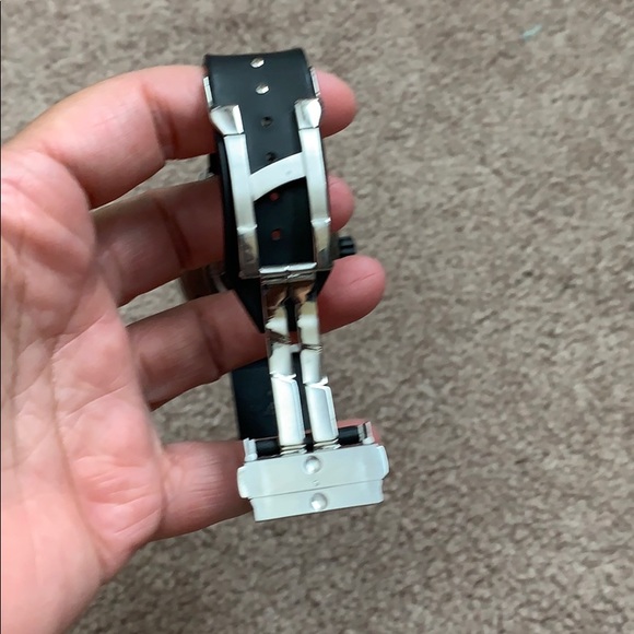 Item # C16 - AUTHENTIC MENS HUBLOT AUTOMATIC WATCH - Picture 8 of 11